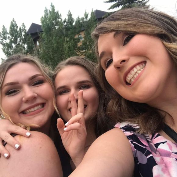 Meet your Posher, Shayna - Picture 1 of 1